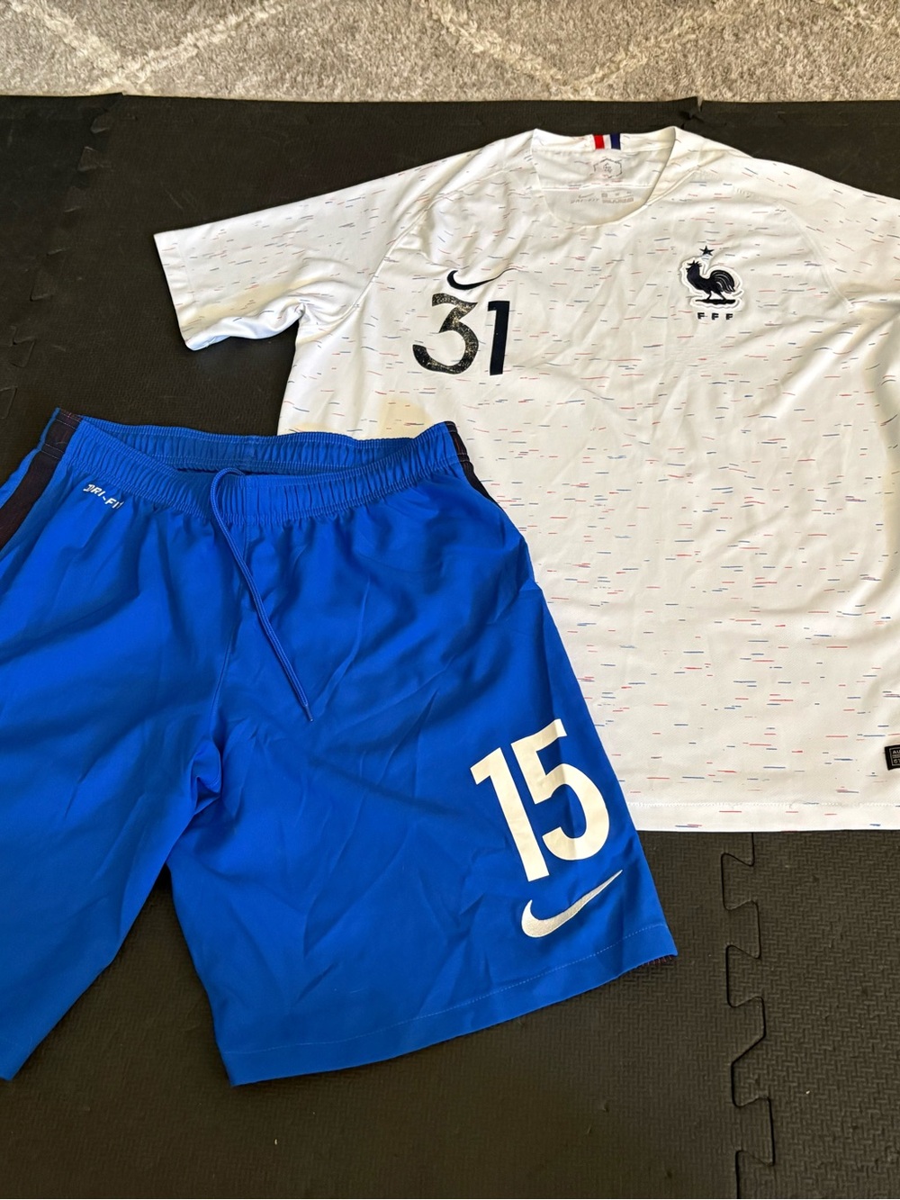 France Nike Soccer set Jersey /shorts Mens size L/M Replica Dri Fit